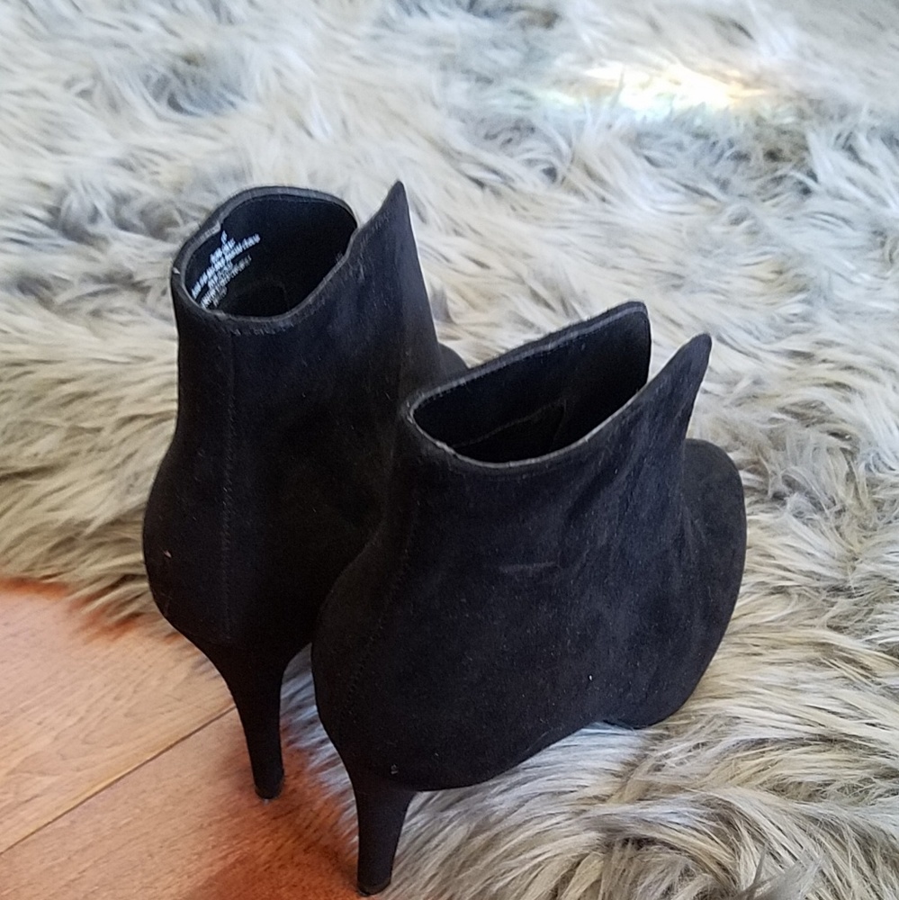 Black bootie heels